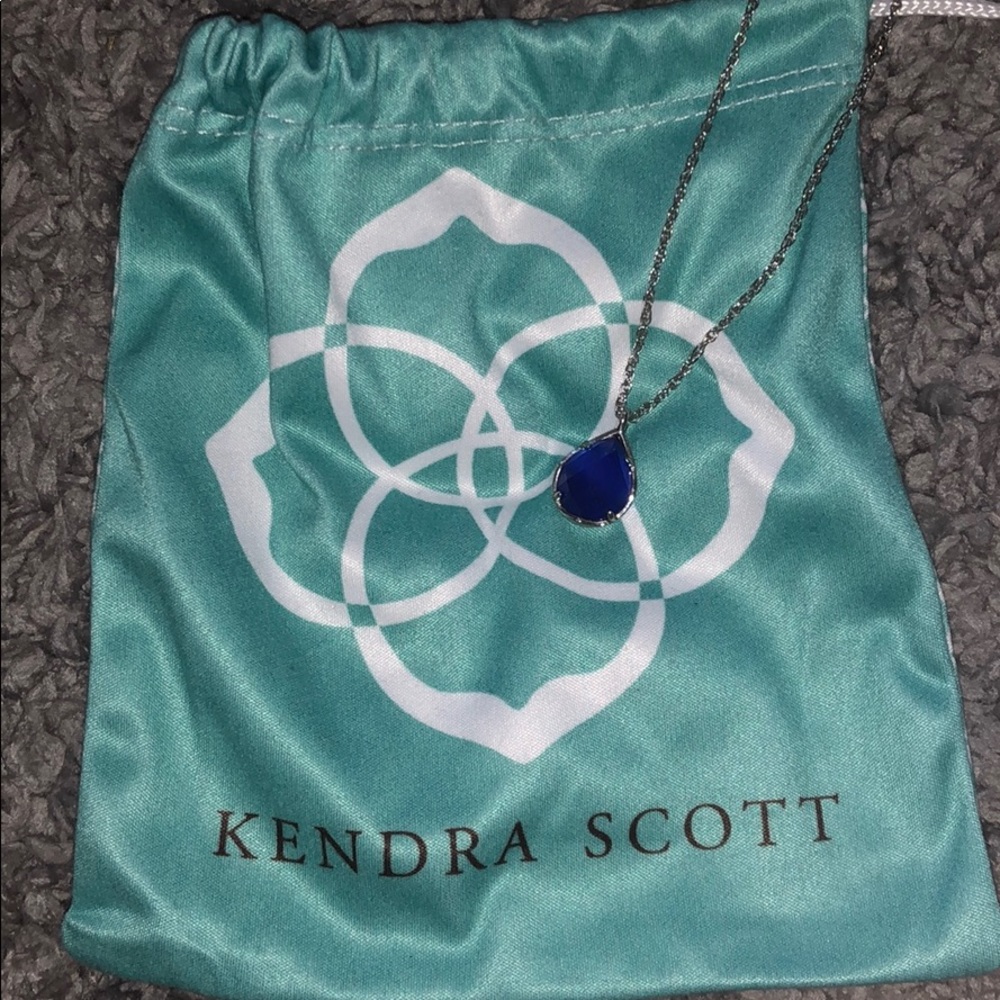 kendra scott necklace!!!!